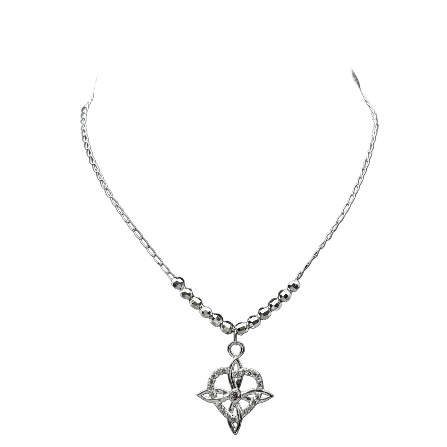 COLLAR CORAZÓN NUDO DE BRUJA