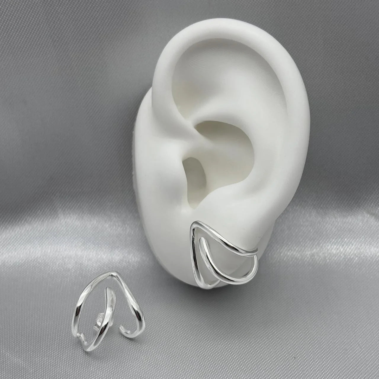 ARETES TIPO HUGGIE HART
