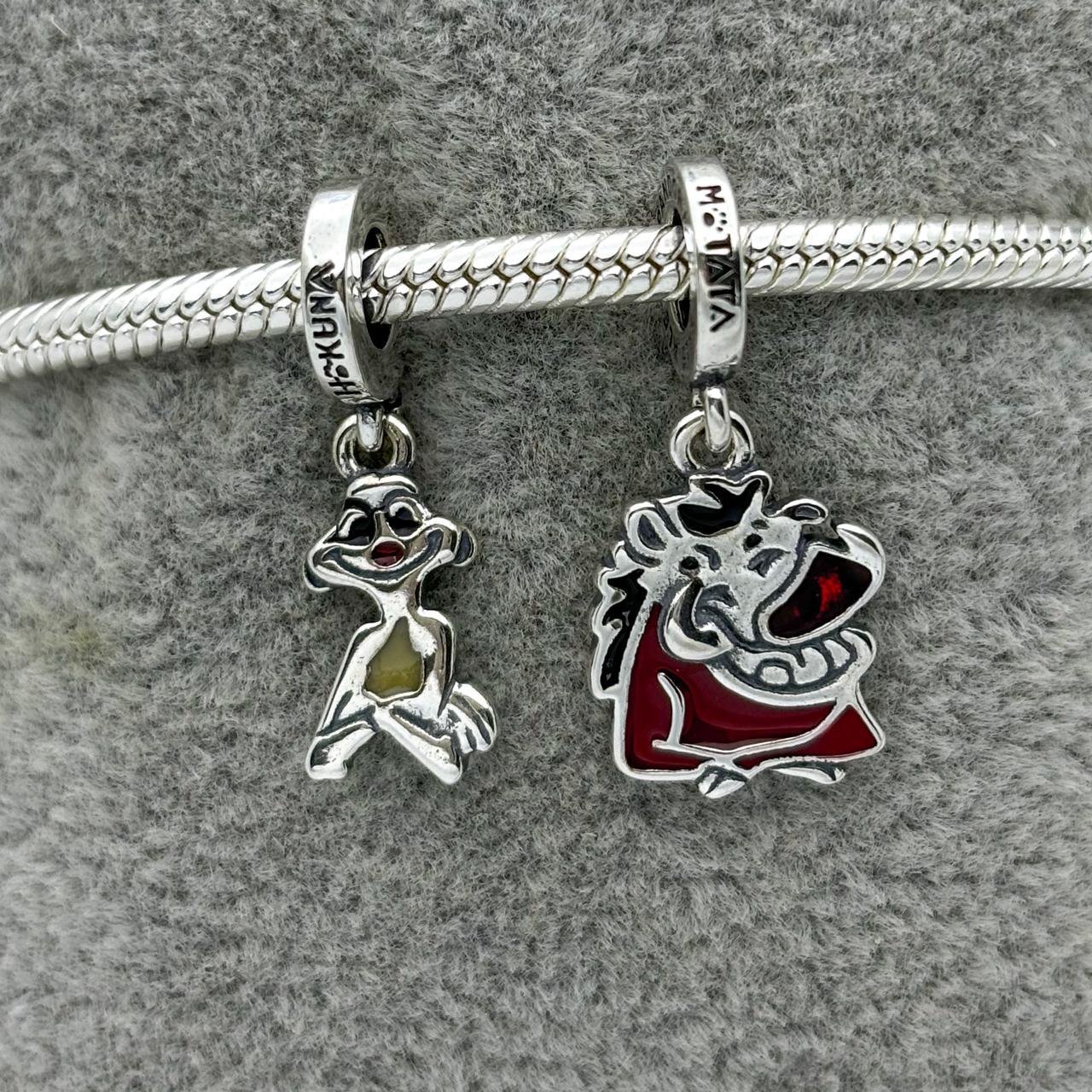 CHARMS TIMÓN Y PUMBA